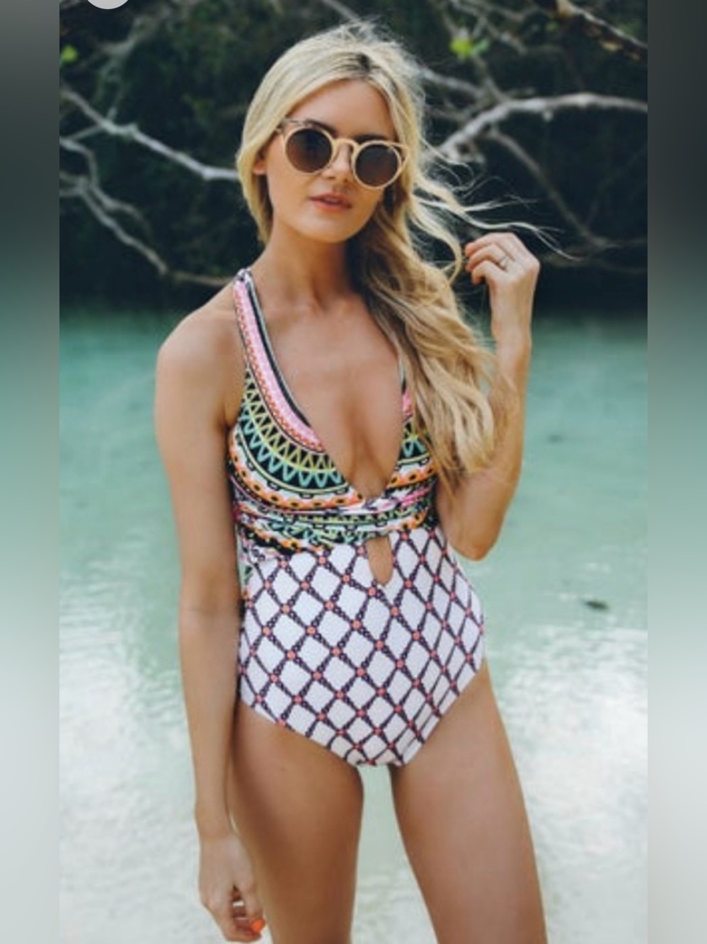 ⛵️🌺⛵️🌊Trina Turk Kon Tiki Swimsuit sz6 White Tribal EUC BEAUTIFUL made in Mexico